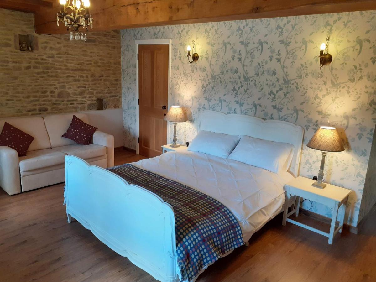 The Byre North End Farm Bed and Breakfast Ashton Keynes Buitenkant foto
